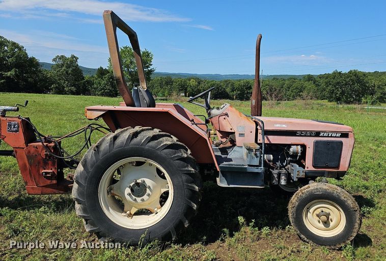 image for item NT9766 Zetor 3320  tractor