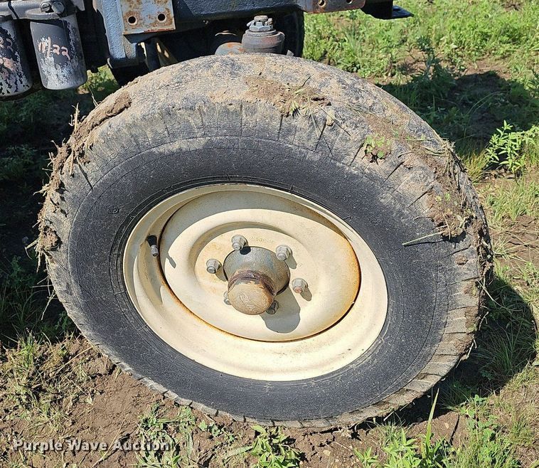 image for item NT9766 Zetor 3320  tractor