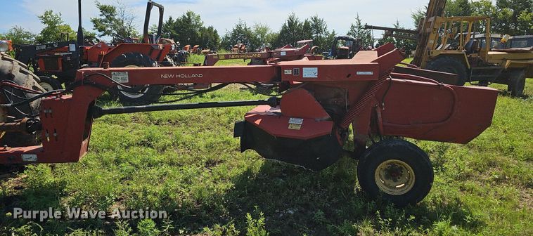 image for item NT9767 1989 New Holland 411 Discbine  swather / windrower