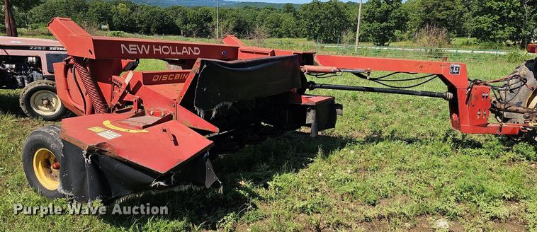 image for item NT9767 1989 New Holland 411 Discbine  swather / windrower