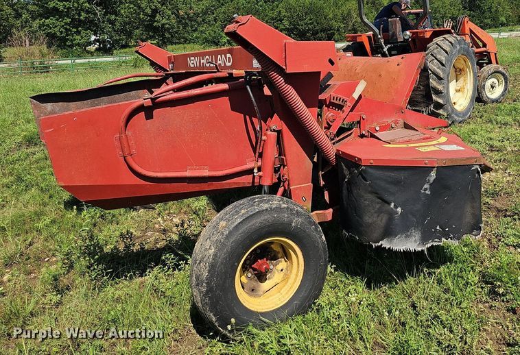 image for item NT9767 1989 New Holland 411 Discbine  swather / windrower