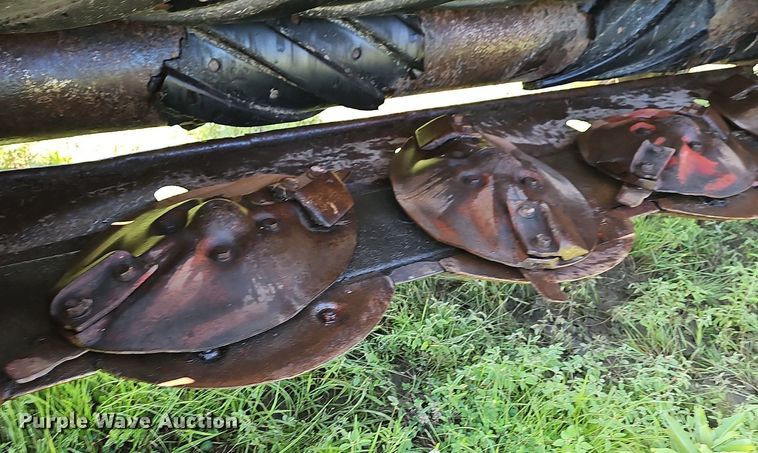 image for item NT9767 1989 New Holland 411 Discbine  swather / windrower