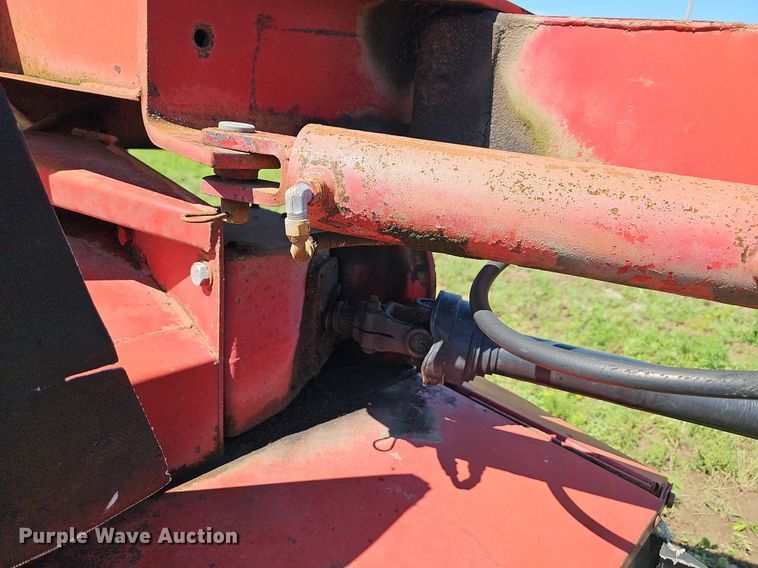 image for item NT9767 1989 New Holland 411 Discbine  swather / windrower