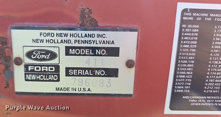 image for item NT9767 1989 New Holland 411 Discbine  swather / windrower