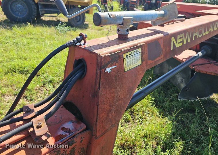 image for item NT9768 1991 New Holland 411 Discbine  swather / windrower