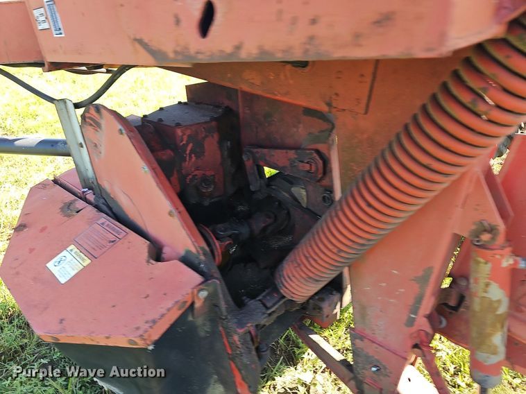 image for item NT9768 1991 New Holland 411 Discbine  swather / windrower