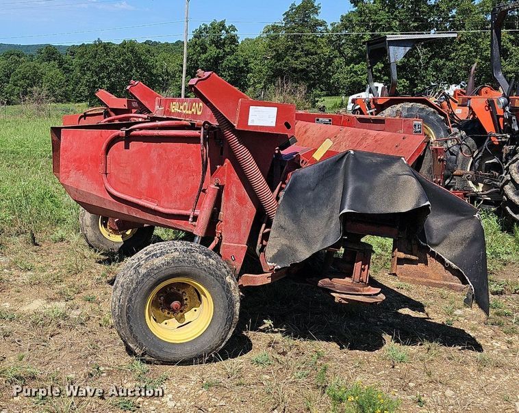 image for item NT9769 1991 New Holland 411 Discbine  swather / windrower