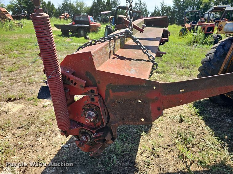 image for item NT9769 1991 New Holland 411 Discbine  swather / windrower