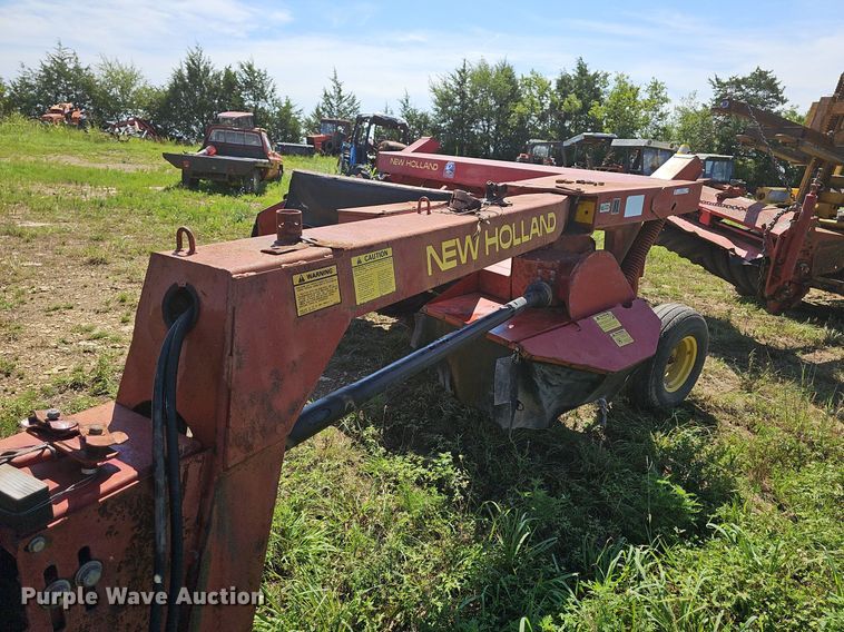 image for item NT9769 1991 New Holland 411 Discbine  swather / windrower