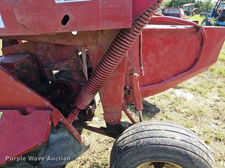 image for item NT9769 1991 New Holland 411 Discbine  swather / windrower