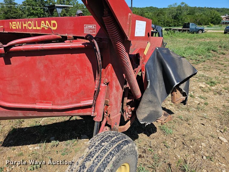 image for item NT9769 1991 New Holland 411 Discbine  swather / windrower