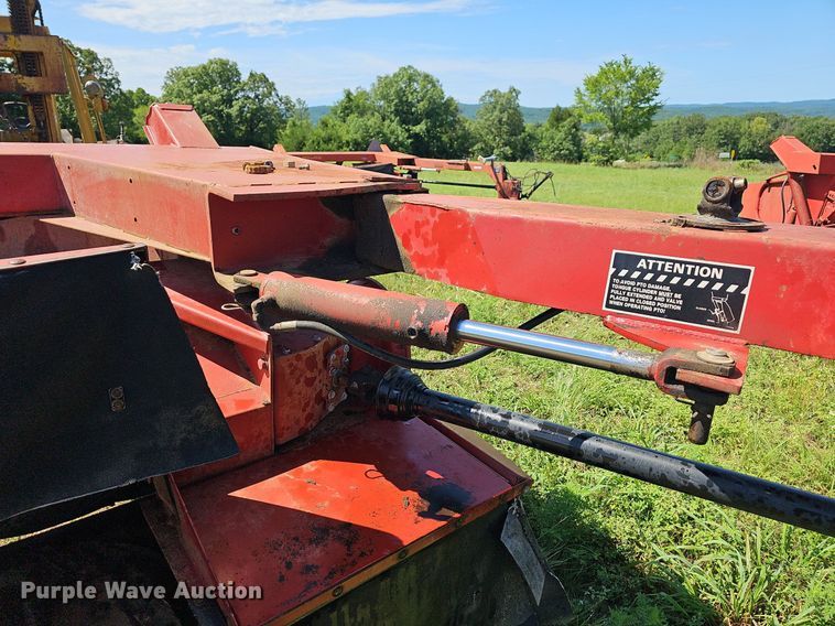 image for item NT9769 1991 New Holland 411 Discbine  swather / windrower