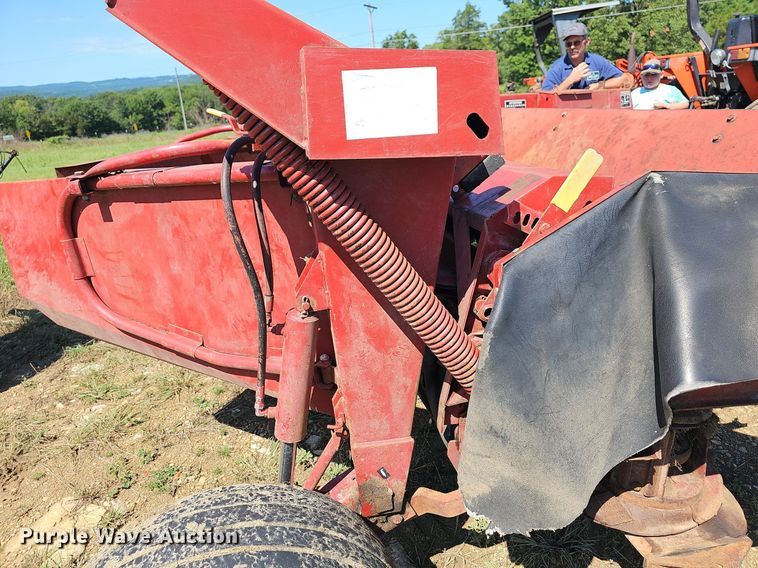 image for item NT9769 1991 New Holland 411 Discbine  swather / windrower