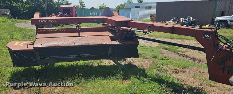 image for item NT9770 1991 New Holland 411 Discbine  swather / windrower