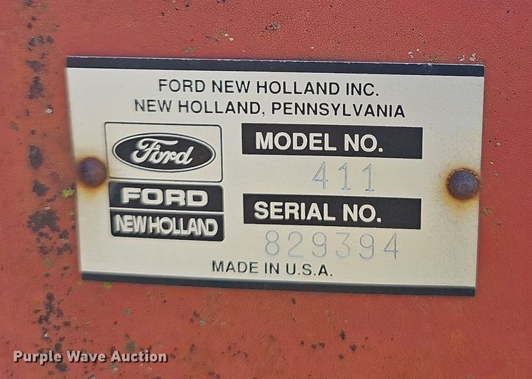 image for item NT9770 1991 New Holland 411 Discbine  swather / windrower