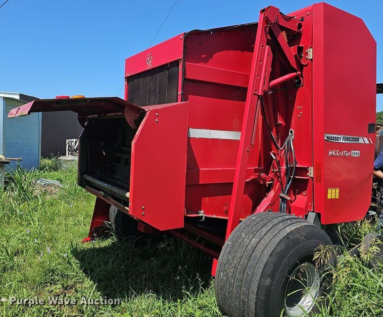 image for item NT9771 2012 Massey Ferguson 2846  round baler