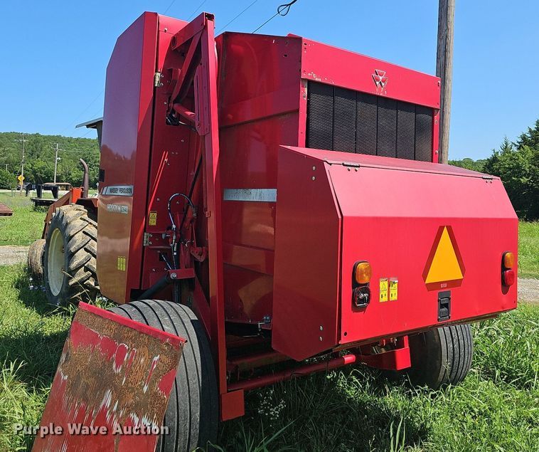 image for item NT9771 2012 Massey Ferguson 2846  round baler