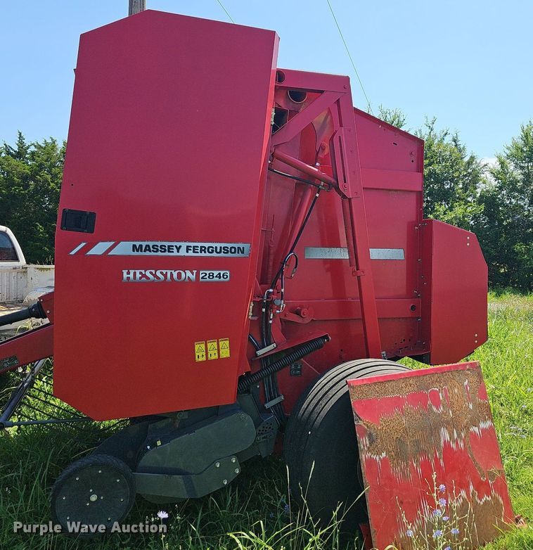 image for item NT9771 2012 Massey Ferguson 2846  round baler
