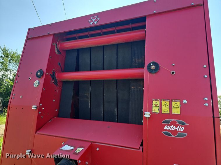 image for item NT9771 2012 Massey Ferguson 2846  round baler