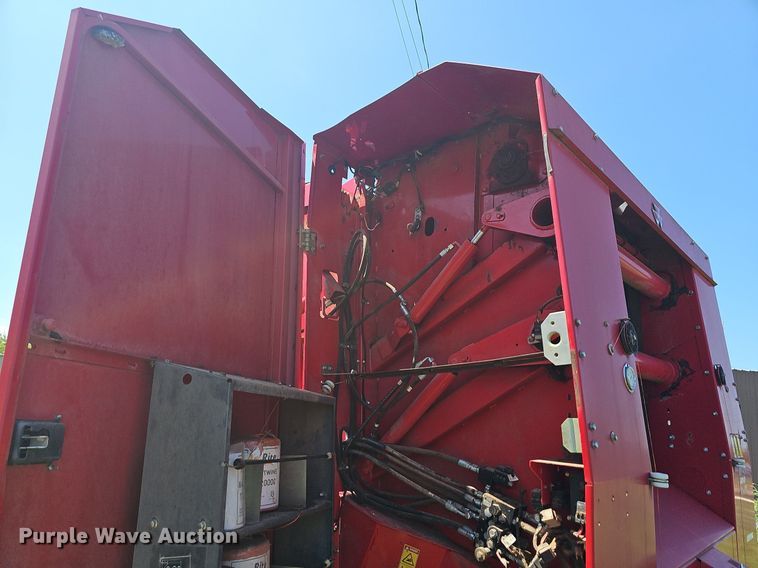 image for item NT9771 2012 Massey Ferguson 2846  round baler