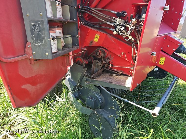 image for item NT9771 2012 Massey Ferguson 2846  round baler