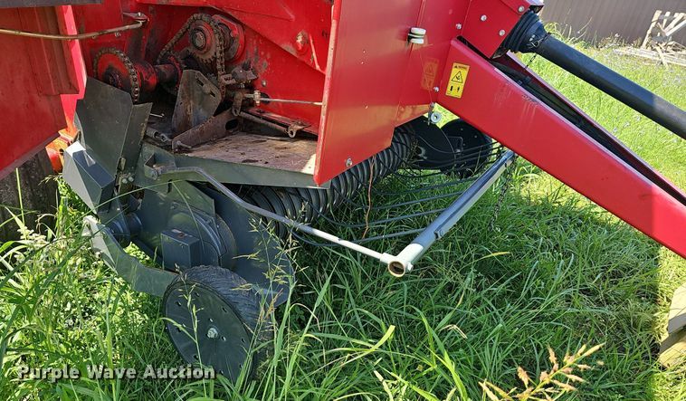 image for item NT9771 2012 Massey Ferguson 2846  round baler