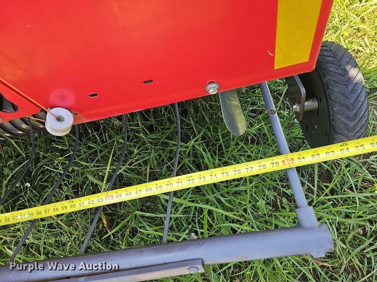 image for item NT9771 2012 Massey Ferguson 2846  round baler