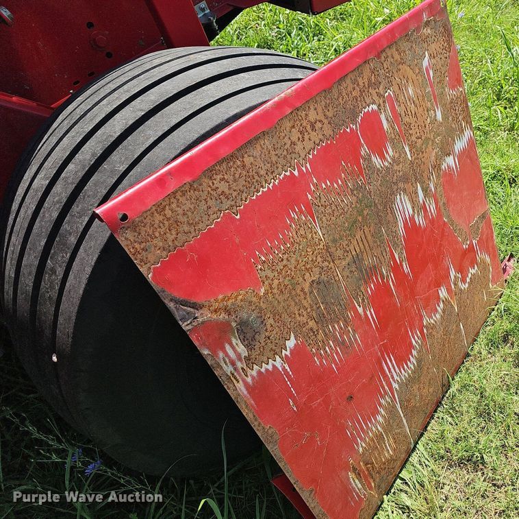 image for item NT9771 2012 Massey Ferguson 2846  round baler