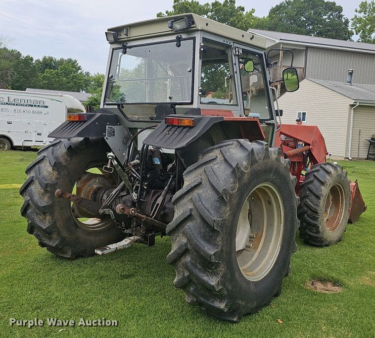 image for item NT9795 1994 Massey Ferguson 390  MFWD tractor