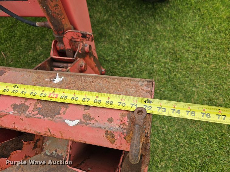 image for item NT9795 1994 Massey Ferguson 390  MFWD tractor