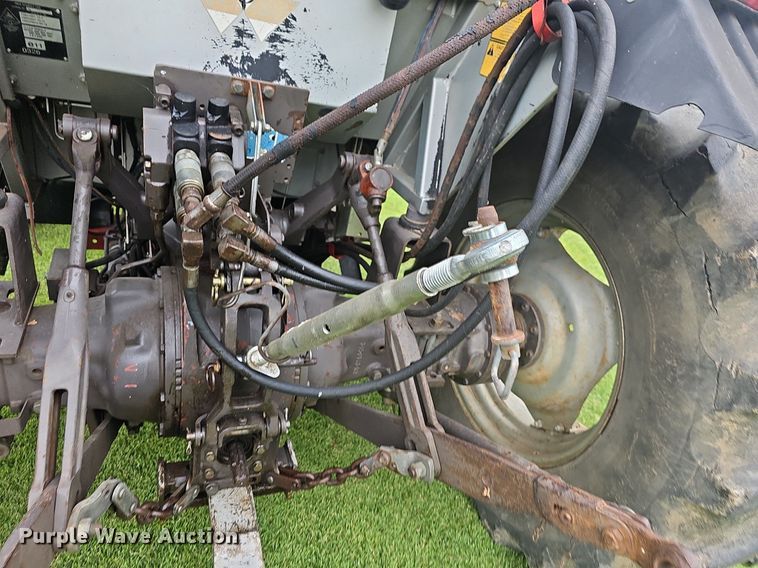 image for item NT9795 1994 Massey Ferguson 390  MFWD tractor