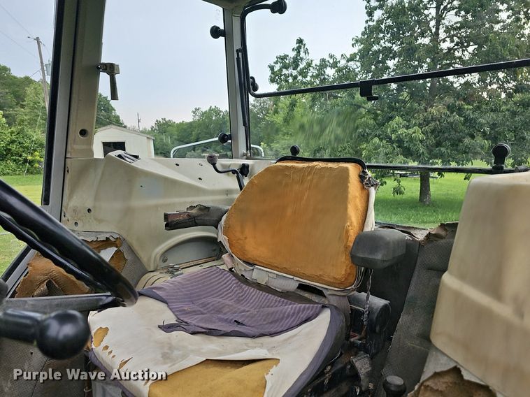 image for item NT9795 1994 Massey Ferguson 390  MFWD tractor