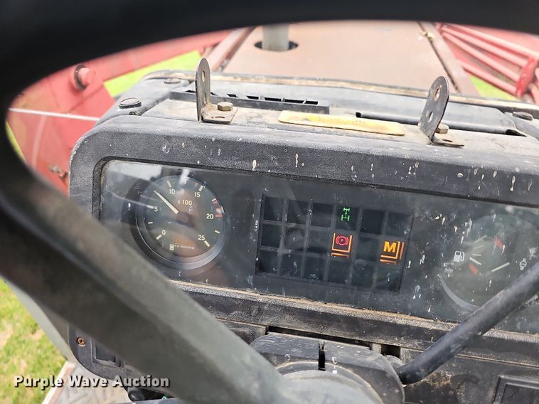 image for item NT9795 1994 Massey Ferguson 390  MFWD tractor