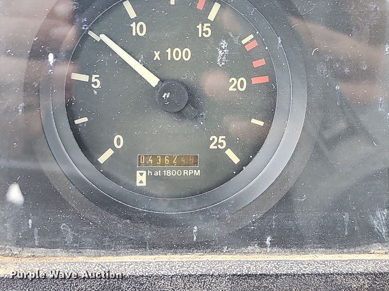 image for item NT9795 1994 Massey Ferguson 390  MFWD tractor