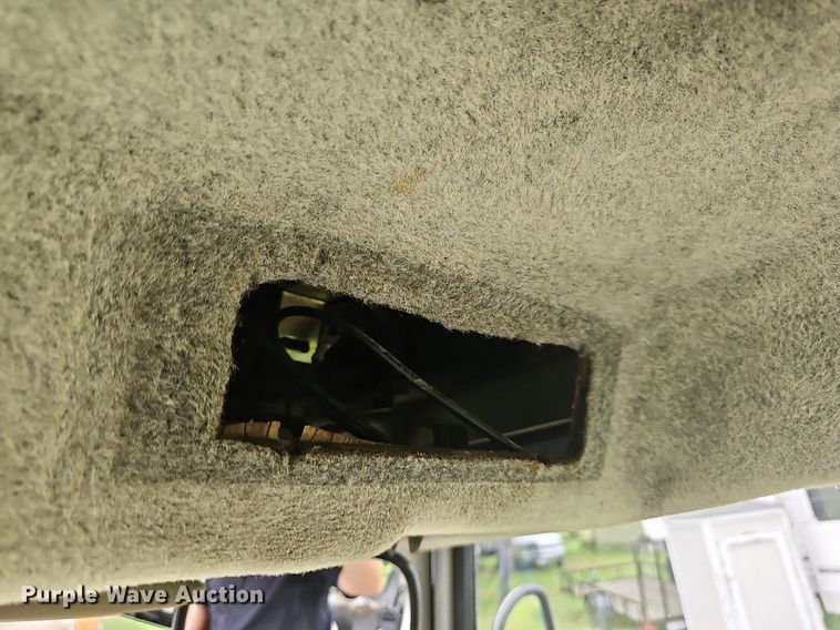 image for item NT9795 1994 Massey Ferguson 390  MFWD tractor