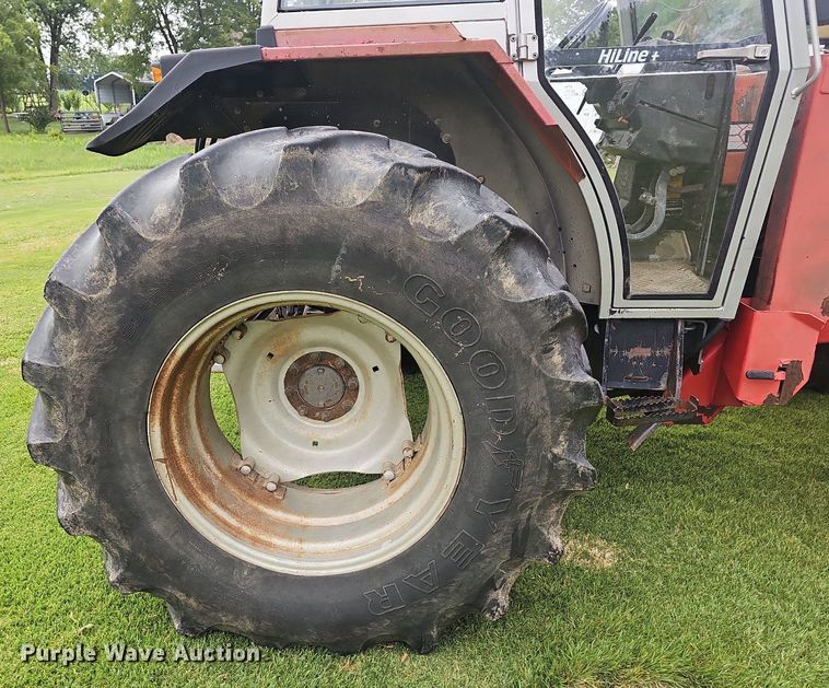 image for item NT9795 1994 Massey Ferguson 390  MFWD tractor