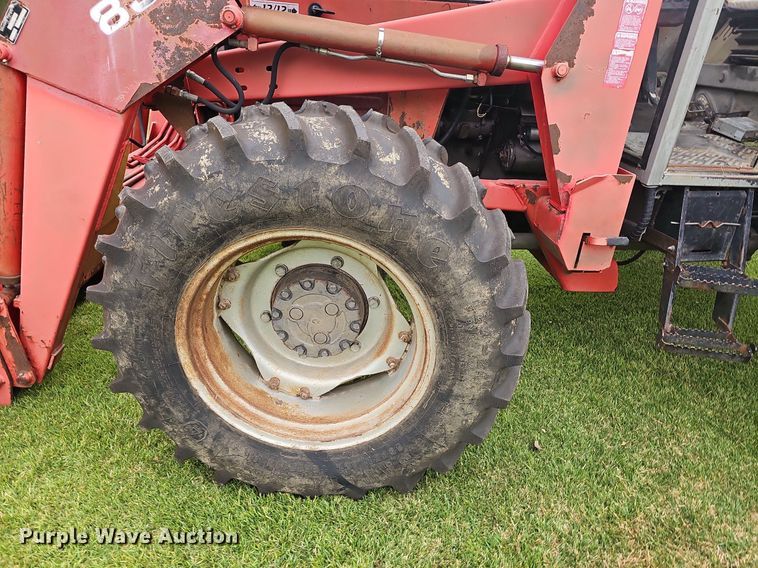 image for item NT9795 1994 Massey Ferguson 390  MFWD tractor
