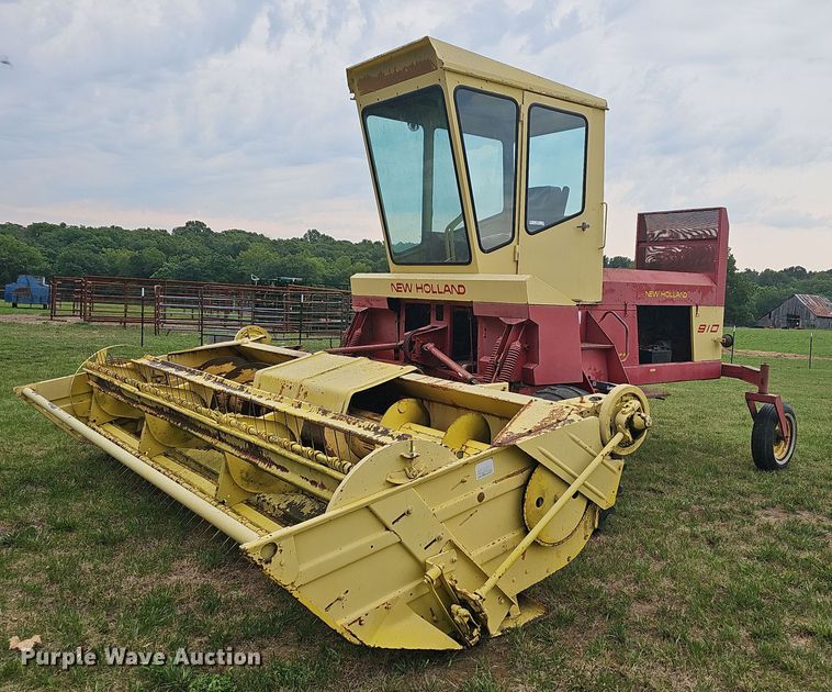 image for item NT9796 New Holland 910  swather / windrower