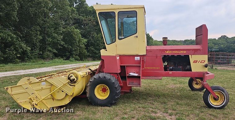 image for item NT9796 New Holland 910  swather / windrower