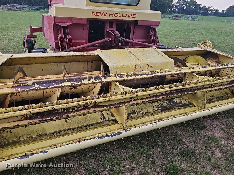 image for item NT9796 New Holland 910  swather / windrower