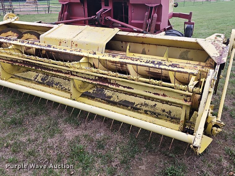 image for item NT9796 New Holland 910  swather / windrower