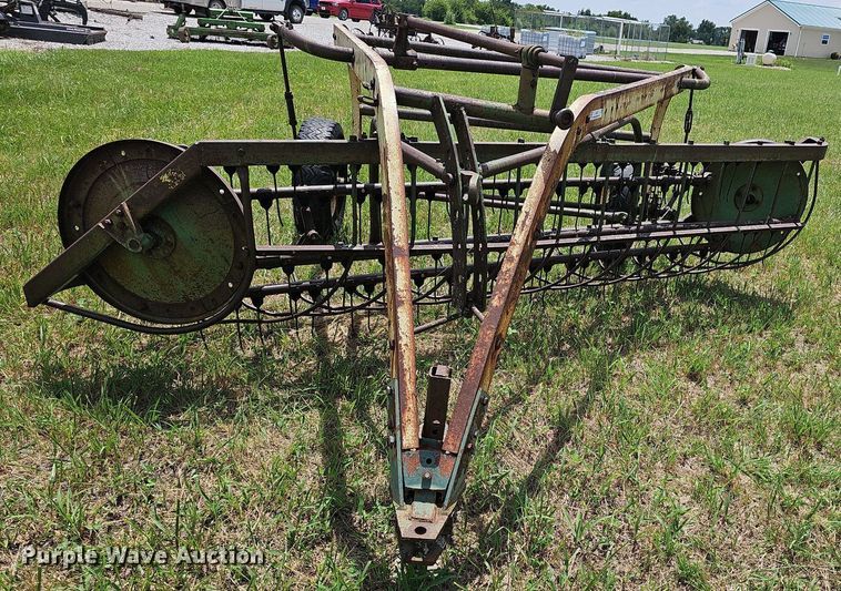 image for item NU9017 John Deere 896A  hay rake