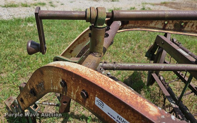 image for item NU9017 John Deere 896A  hay rake