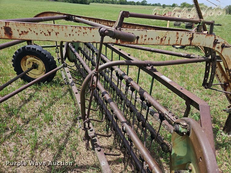 image for item NU9017 John Deere 896A  hay rake