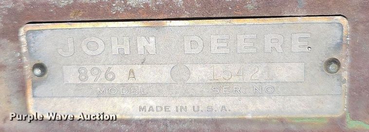 image for item NU9017 John Deere 896A  hay rake
