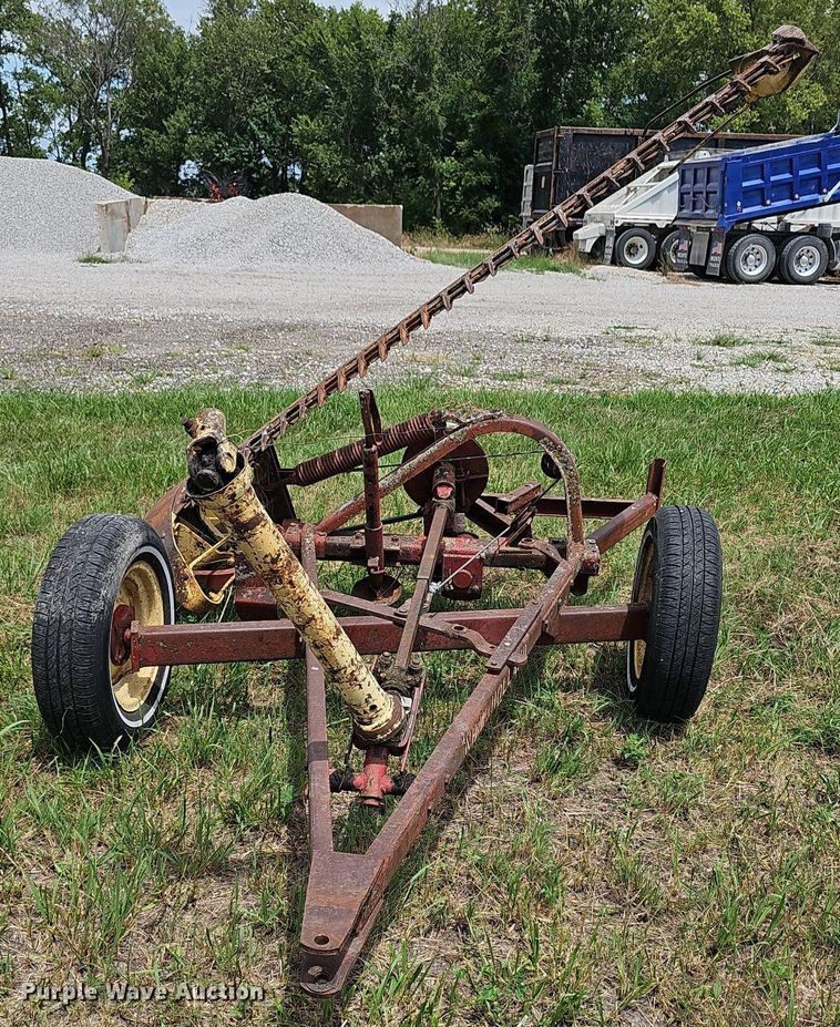 image for item NU9018 New Holland 455  sickle mower