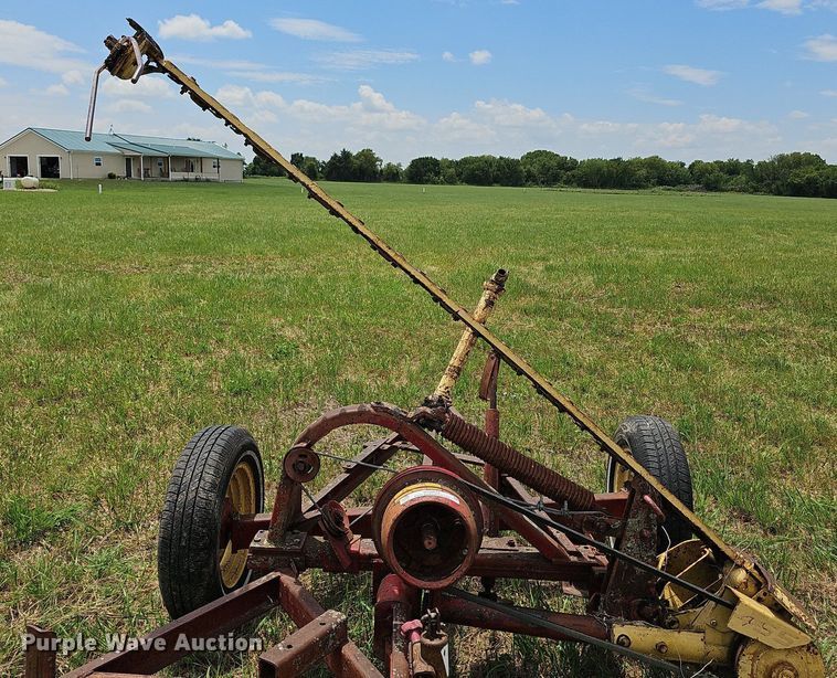 image for item NU9018 New Holland 455  sickle mower