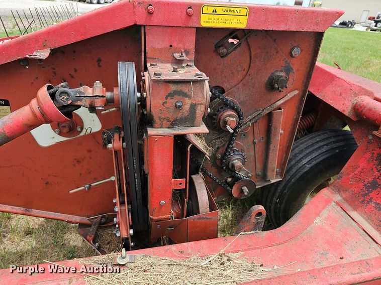 image for item NU9020 Hesston 1091  windrower