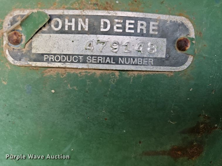image for item NU9066 John Deere 653A  all-crop head