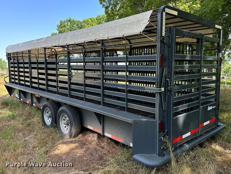 image for item OC9034 2019 BCI  livestock trailer